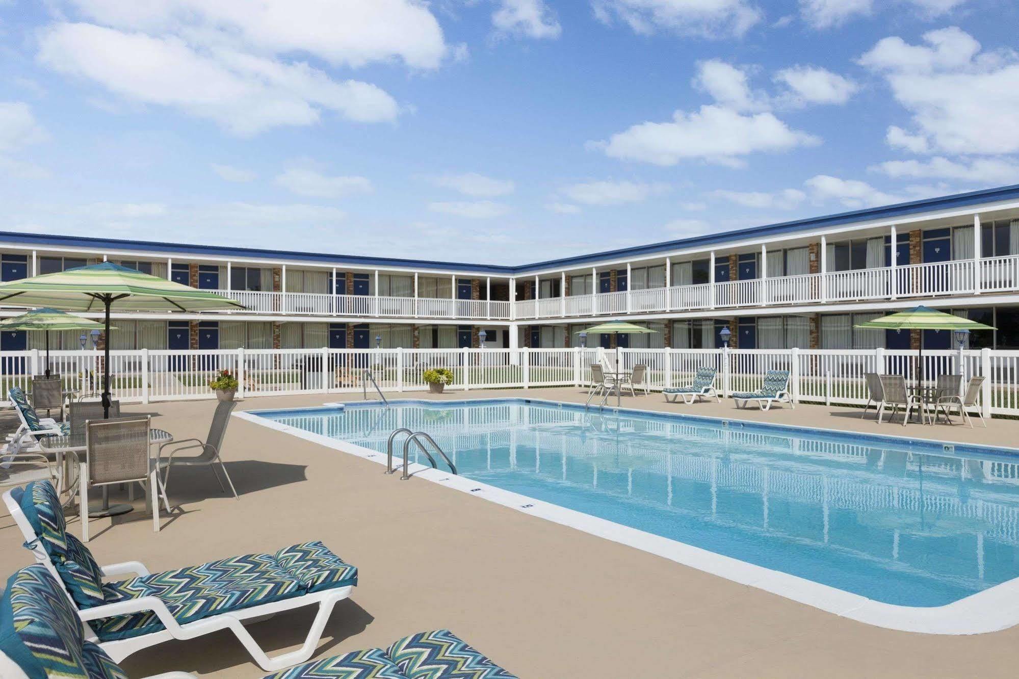Days Inn By Wyndham Waynesboro Kültér fotó